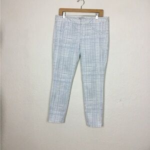 Gap Ultra Skinny women’s Pants Size 8 Cotton Blue/white Cropped Back Seam.